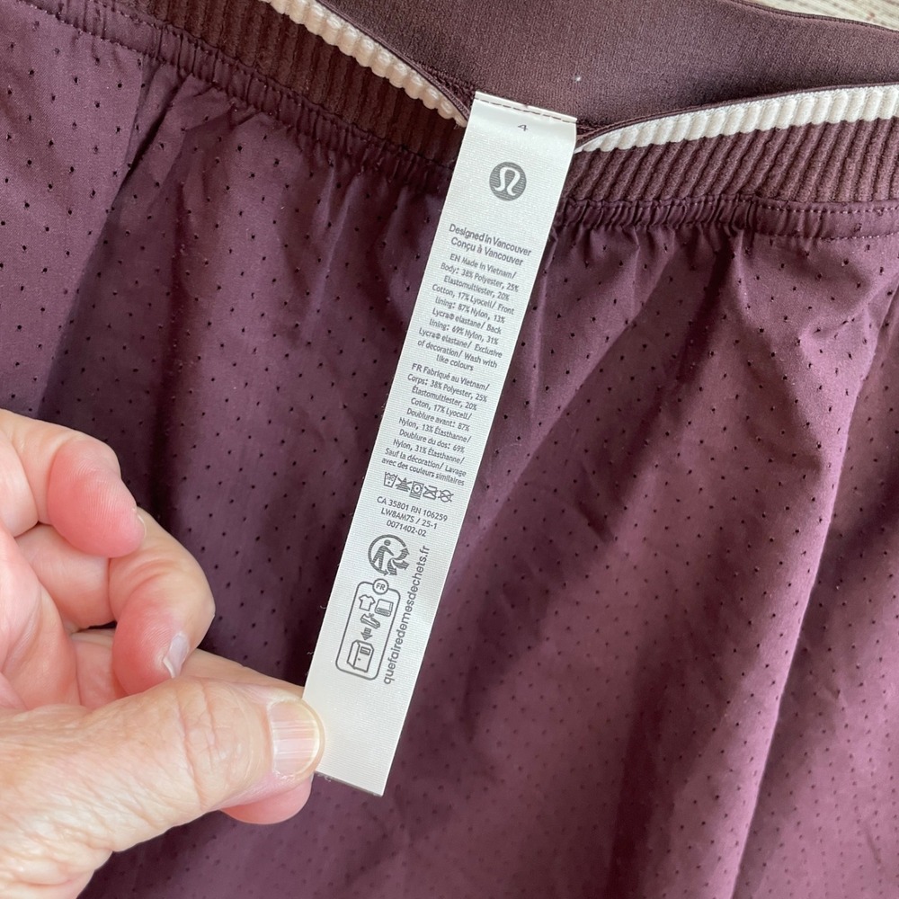 NEW WITH TAGS LULULEMON PERFORATED NARROW AISTB TENNIS SKORT - Picture 9 of 10